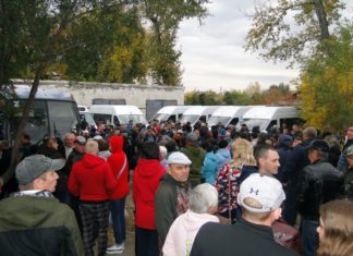 В Локтевском районе проводили первую очередь мобилизованных