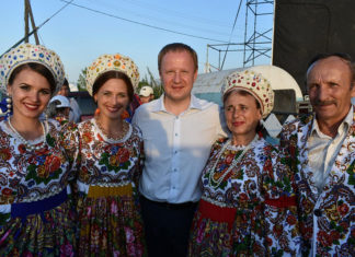 Семья Сергиенко из Романовского района признана победителем в номинации «Семья – хранитель традиций» Всероссийского конкурса «Семья года»