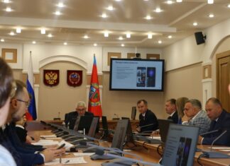 В Правительстве Алтайского края обсудили преимущества использования национального мессенджера MAX