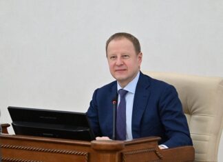 20 ноября Губернатор Алтайского края Виктор Томенко проведет ежегодную большую «Прямую линию»