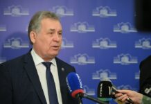 Руководитель АКЗС и начальник региональной Росгвардии подали заявки на предварительное голосование для участия в выборах