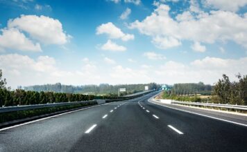 В Алтайском крае обновят дороги на 13 стратегически важных участках