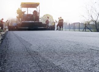 В Алтайском крае подвели итоги работы в сфере транспорта и дорожного хозяйства за 2025 год
