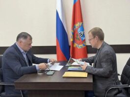 Заместитель Председателя Правительства России Марат Хуснуллин и Губернатор Алтайского края Виктор Томенко обсудили социально-экономическое развитие региона